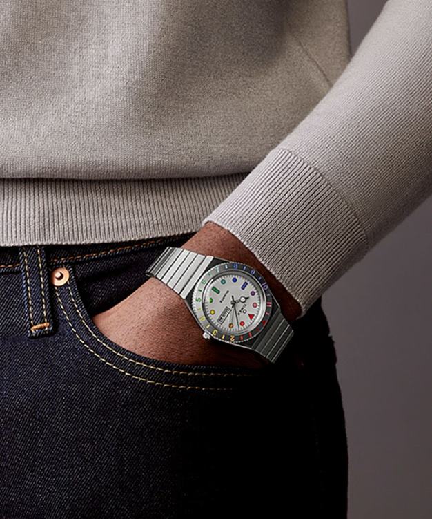 montres | Q Timex Hommes montre à bracelet extensible en acier inoxydable arc-en-ciel de 36 mm R2F20152 argenté