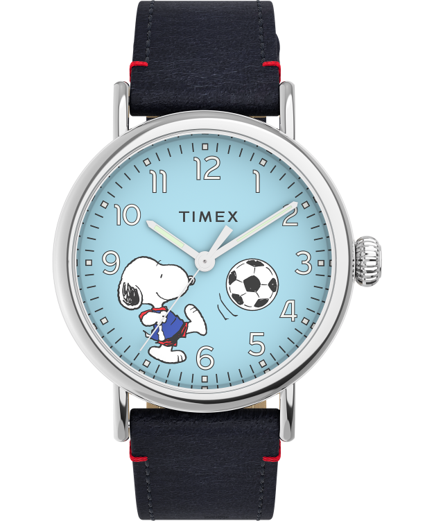 montres | Timex Hommes Standard X Peanuts avec montre Snoopy Soccer avec bracelet en cuir de 40 mm R2F20214 argenté/bleu